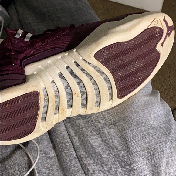 Jordan 12 velvet - Picture 3 of 6